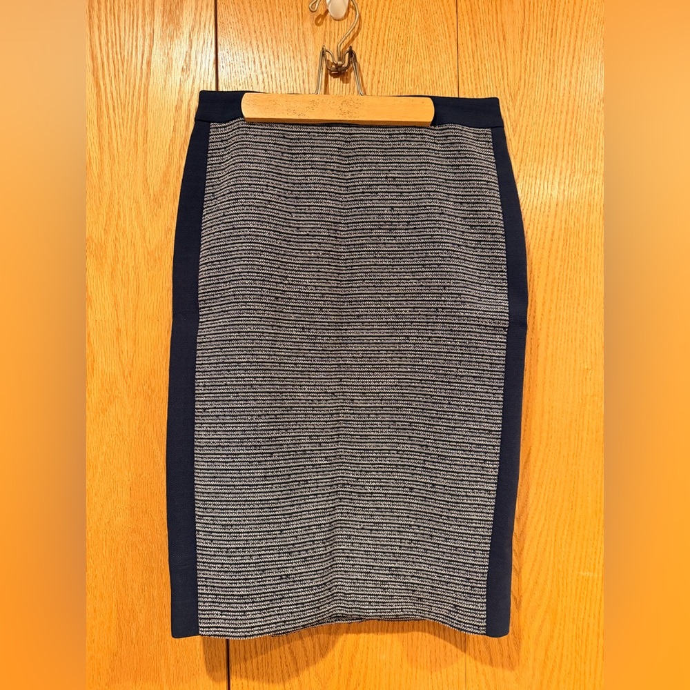 Ann Taylor Navy & Gray Striped Knit Pencil Skirt